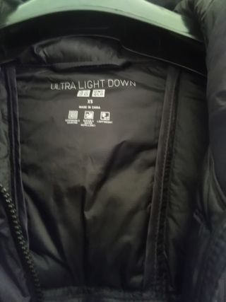 UNIQLO. Anorak plumifero Ultraligero.