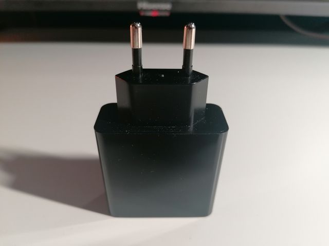 FLOVEME Caricatore Digitale Multipresa USB