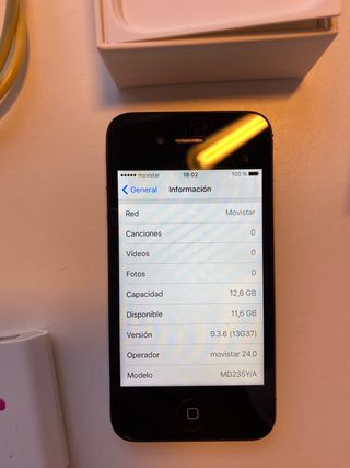 iPhone 4s nero.Regalo 4s bianco.16GB A1387