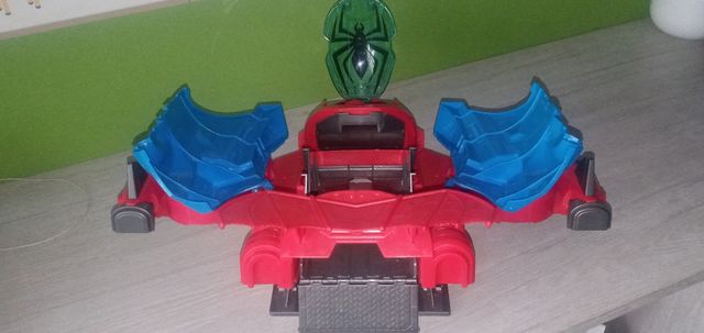 Avión Spider-Man
