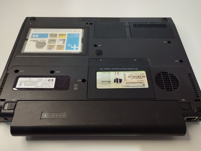 Portátil HP Compaq nc2400