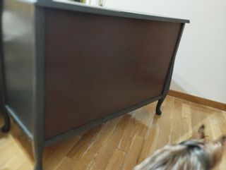 Cómoda restaurada estilo moderno-vintage