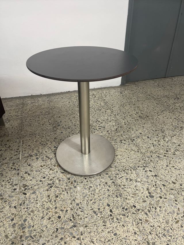 Mesa sobre de madera, Modelo Serie M2