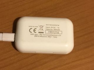 Cuffie Bluetooth bianche con cavo usb