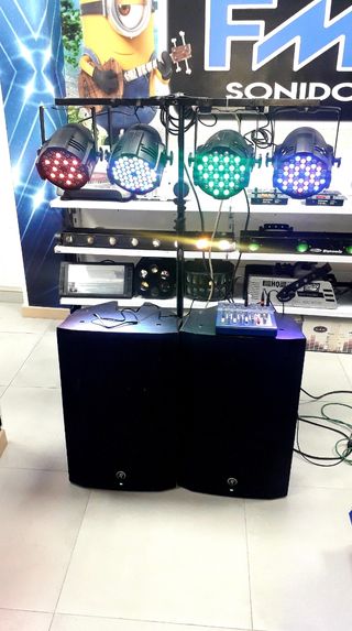 Alquiler de Altavoces Equipo JBL Eon 1.000W/Rms