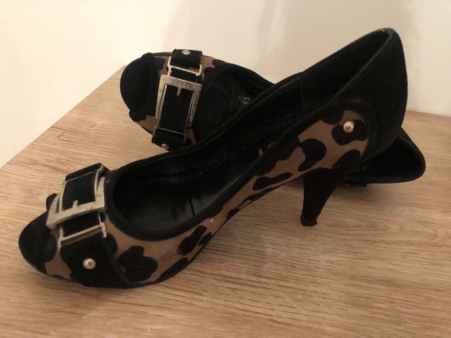 Zapatos tacón de ante