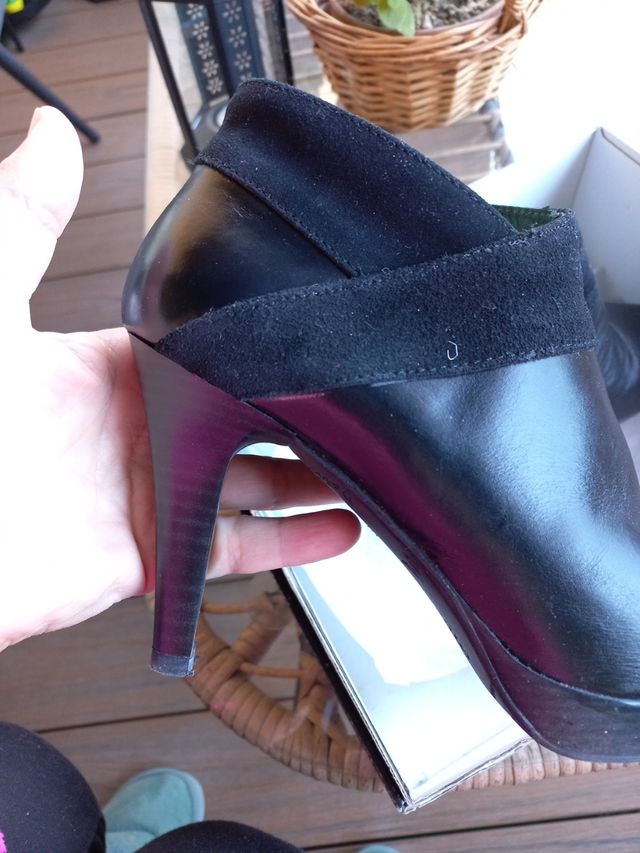 botines de mujer. TEATINOS