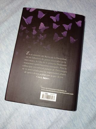 Libro "Princesa de la Oscuridad"