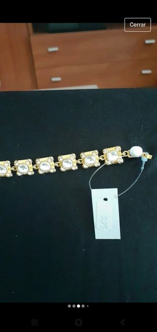 pusera nueva con etiqueta de mara.