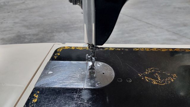 Máquina de coser Alfa