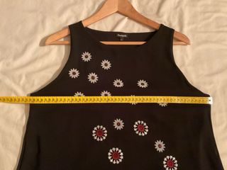 Remate!Vestido Desigual t-42 (M-L) negro sin manga