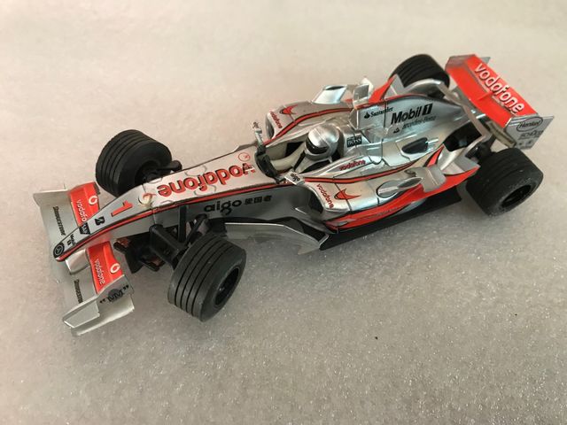 Slot mclaren mercedes mp4-21 scalextric