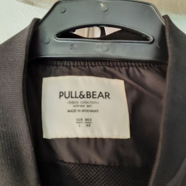 Cazadora Negra Pull&Bear