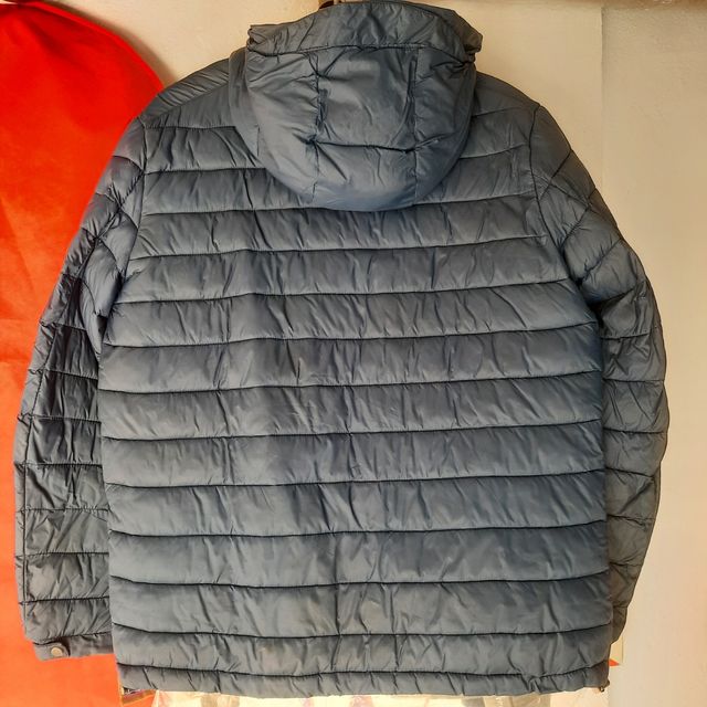 Cazadora Azul Álvaro Moreno