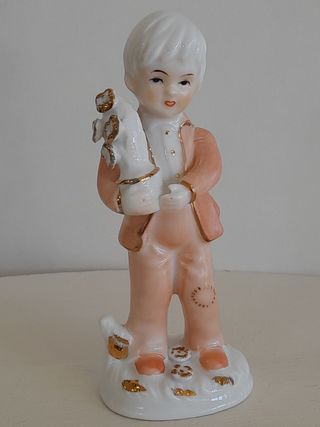 Capodimonte Statuina Ragazzo Con Vaso Di Fiori