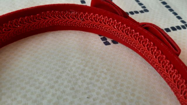 Diadema de terciopelo