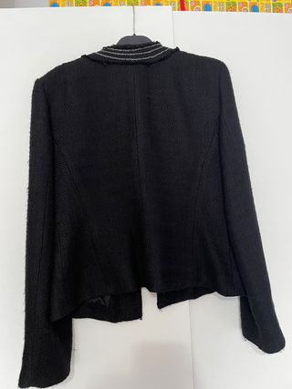 Chaqueta negra Cortefiel