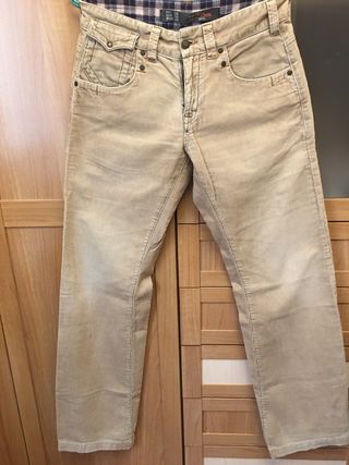 Pantalón de pana