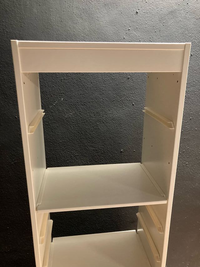 Almacenaje trofas ikea  medidas 40 * 30 * 145
