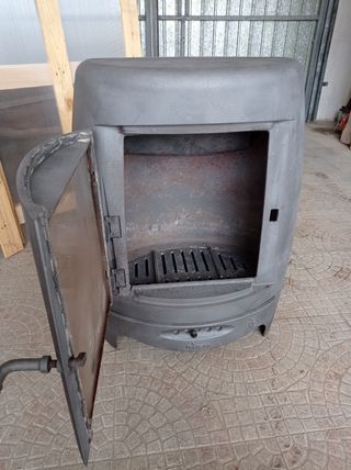 Estufa de leña Invicta