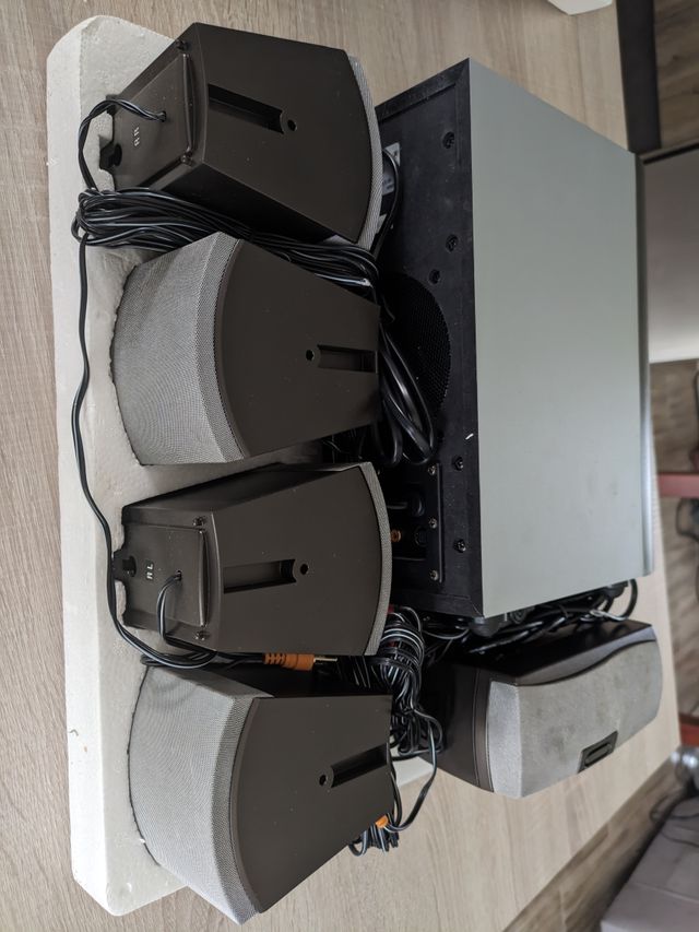 Altavoces Genius Subwoofer deluxe 5.1