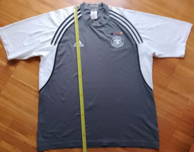 Camiseta Adidas (edición limitada)
