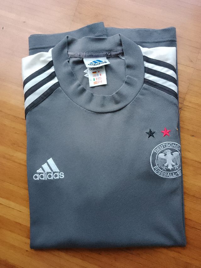 Camiseta Adidas (edición limitada)