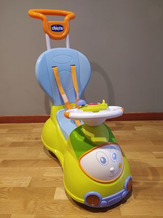 Correpasillos balancín chicco