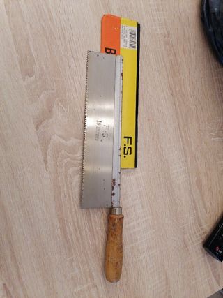 SERRUCHO INGLETES BACKSAW y LIMA