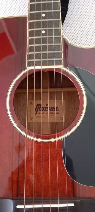 guitarra acústica Maison