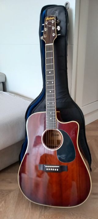 guitarra acústica Maison