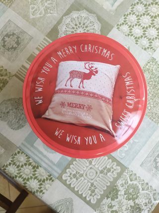 Scatola di Natale di latta