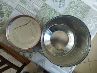 Scatola di Natale di latta