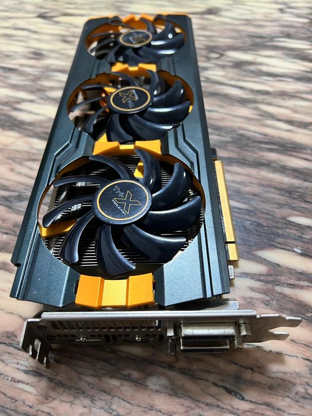 Tarjeta Gráfica Sapphire R9 290 TRI-X OC