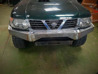 Paragolpes delantero NISSAN PATROL GR Y61