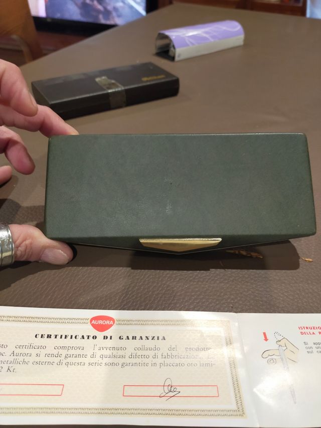 Penna Aurora laminata in oro con certificato