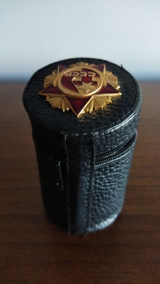 Vasos chupitos Vodka con caperuzo e insignia