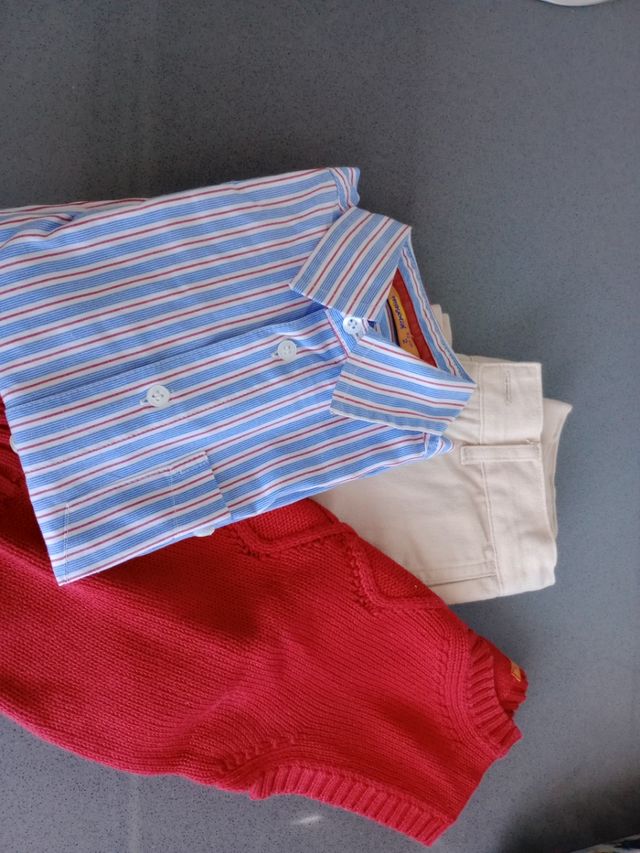 Conjunto: Camisa , Chaleco y Pantalón. Mayoral.