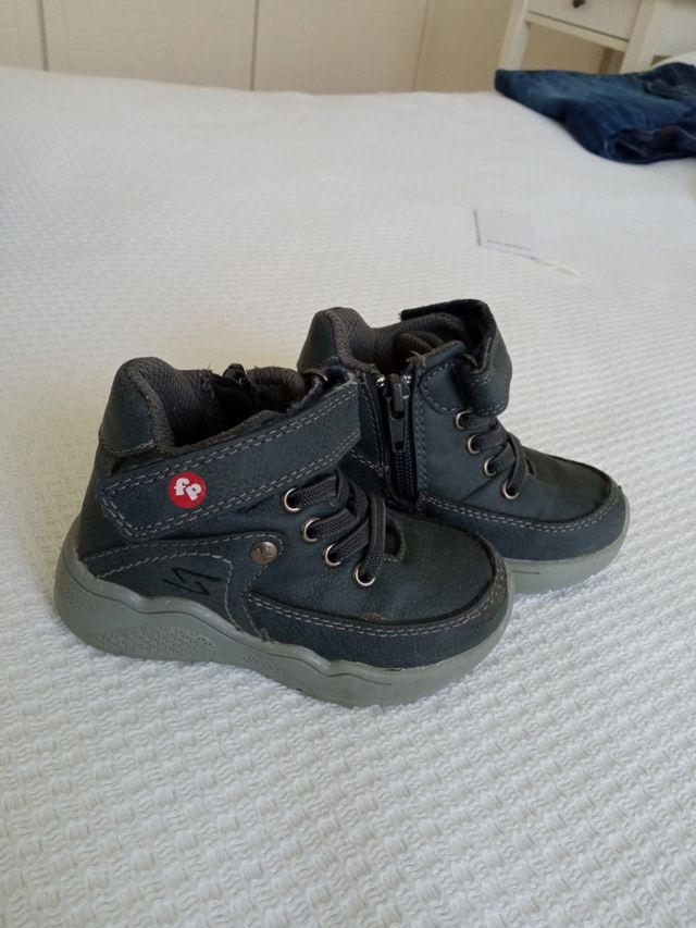 Botas bebe de Fisher Price