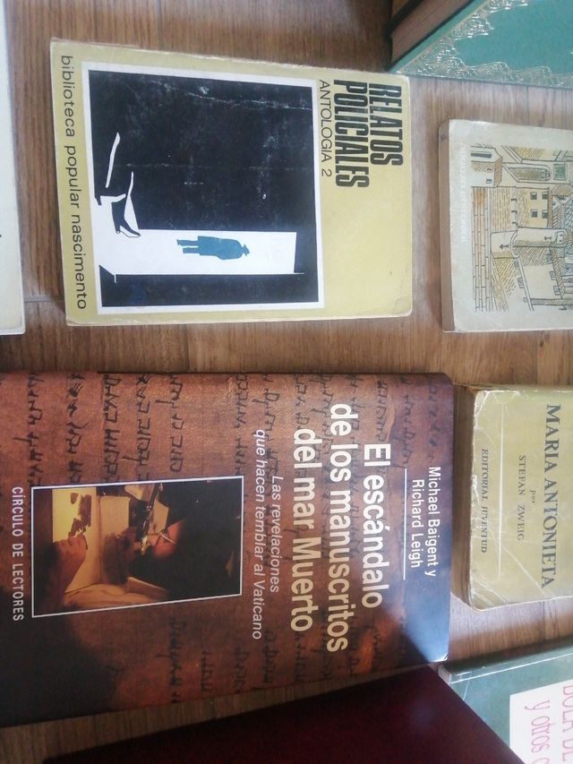 Miscelánea de libros: esoterismo, historia...