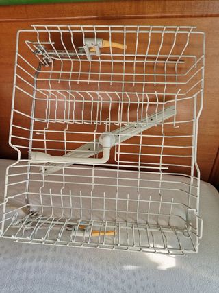 Bandeja lavaplatos Miele