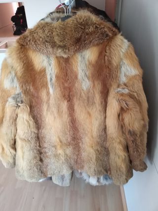 abrigo corto de zorro talla como M o L