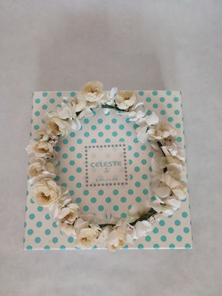 Corona comunión flores