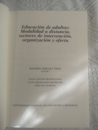 libro Educación de adultos: modalidad a distancia.