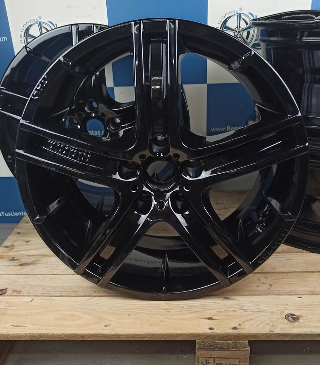 Juego 4 Llantas MOMO 17" Restauradas