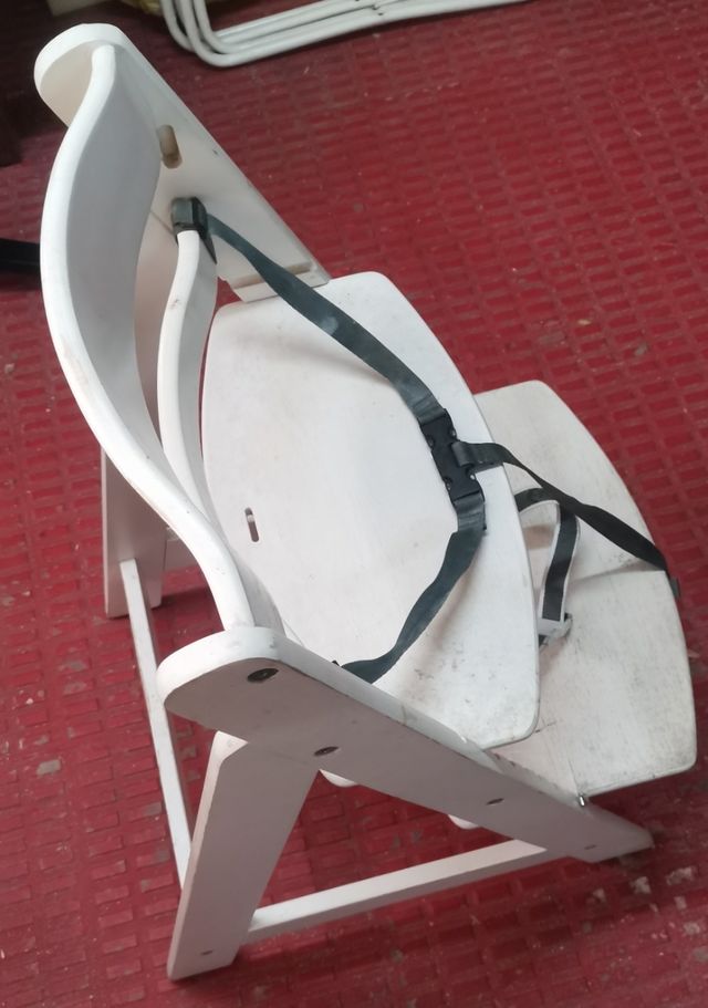 Trona evolutiva madera