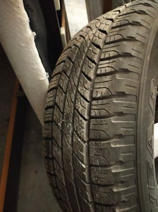 se venden 4 llantas para Hyundai R17