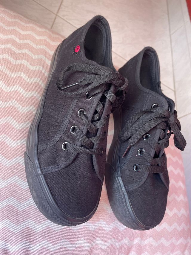 Zapatillas negras