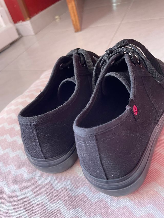 Zapatillas negras