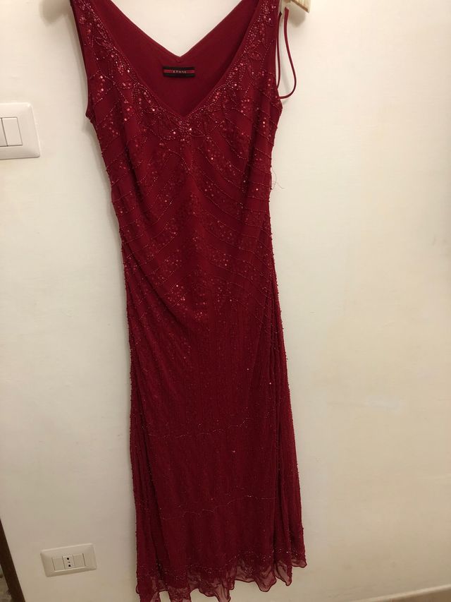 Abito per capodanno rosso fragola